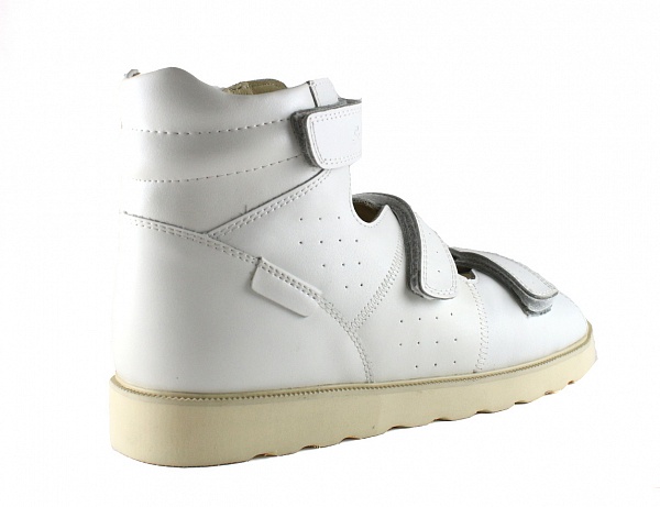 Сандалии ортопедические  с открытым носом цв.белые 14-140 фото 3