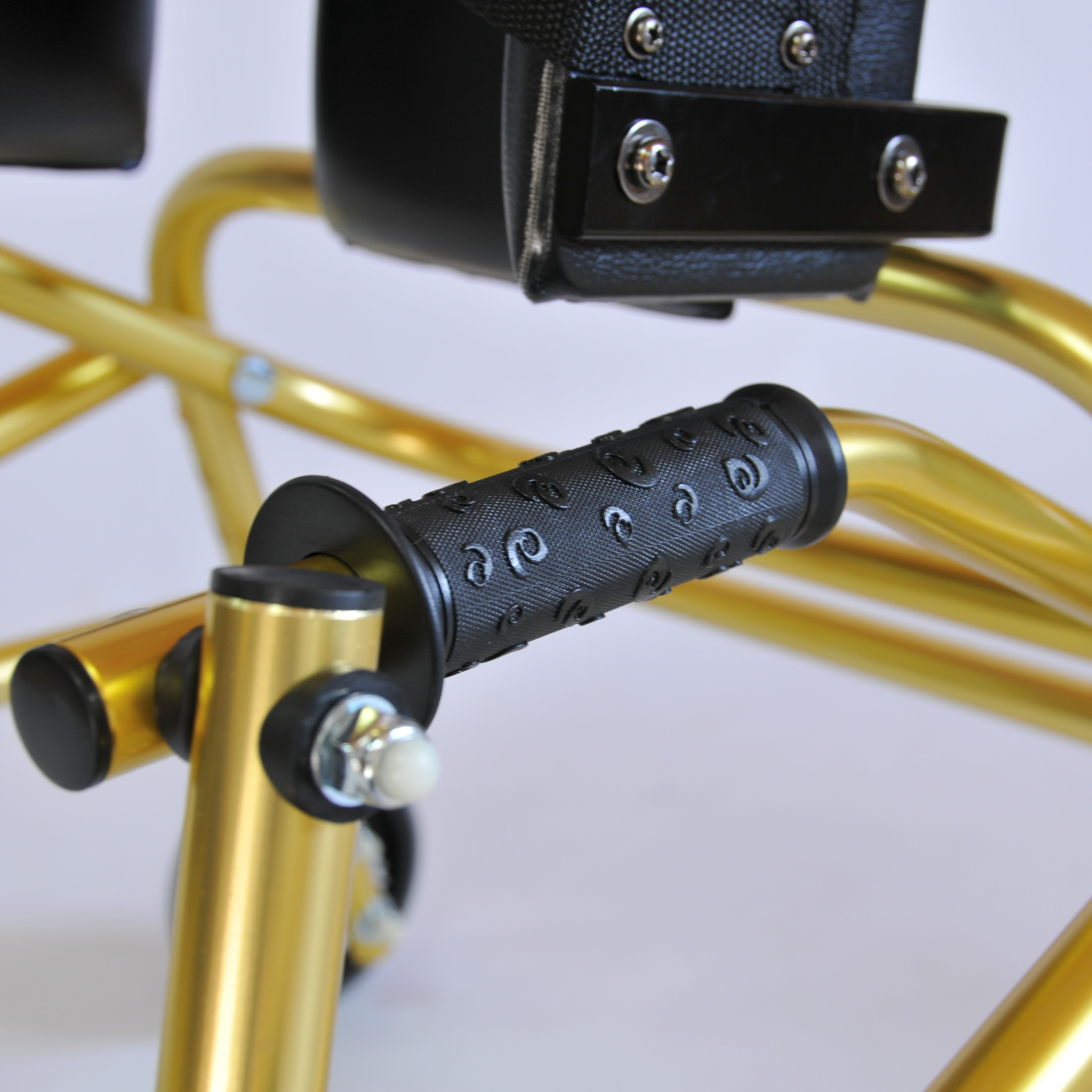 Опоры-ходунки 4-х колёсные с фиксацией туловища Мега фото 5